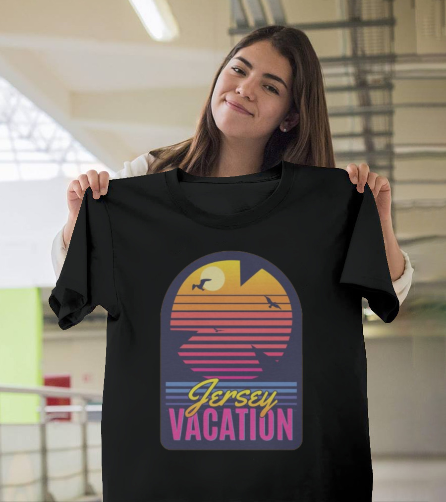 Jersey Vacation Retro Sunset Beach Scene With Birds And Stripes T-Shirt