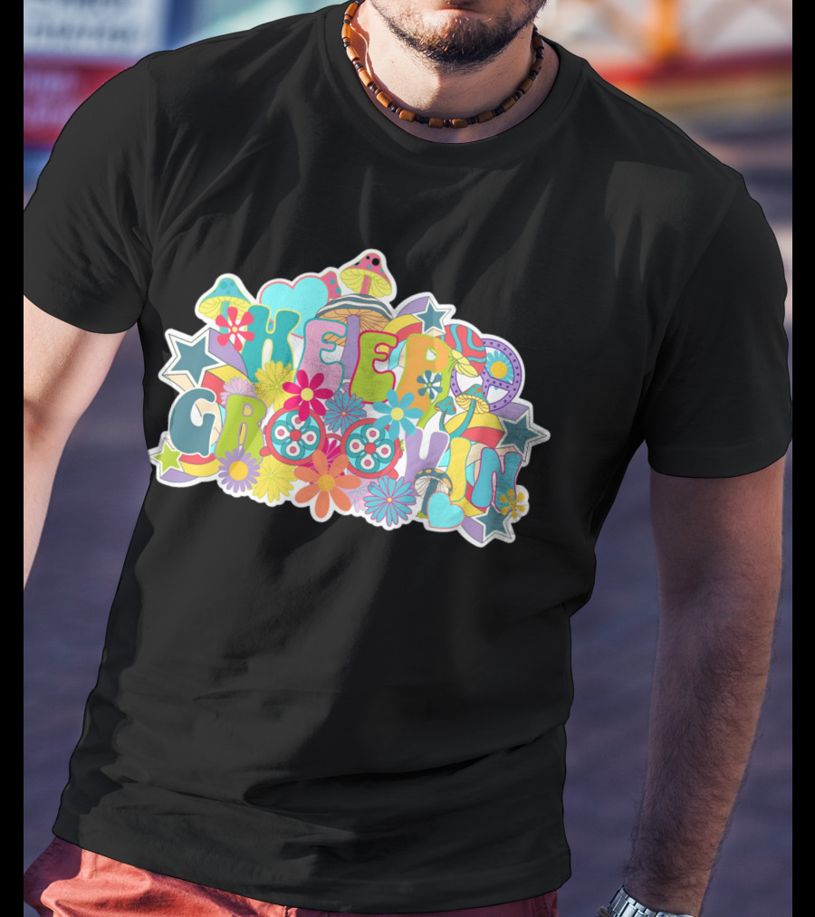 KEEP GROOVIN Psychedelic Flowers And Stars Retro Vibes T-Shirt