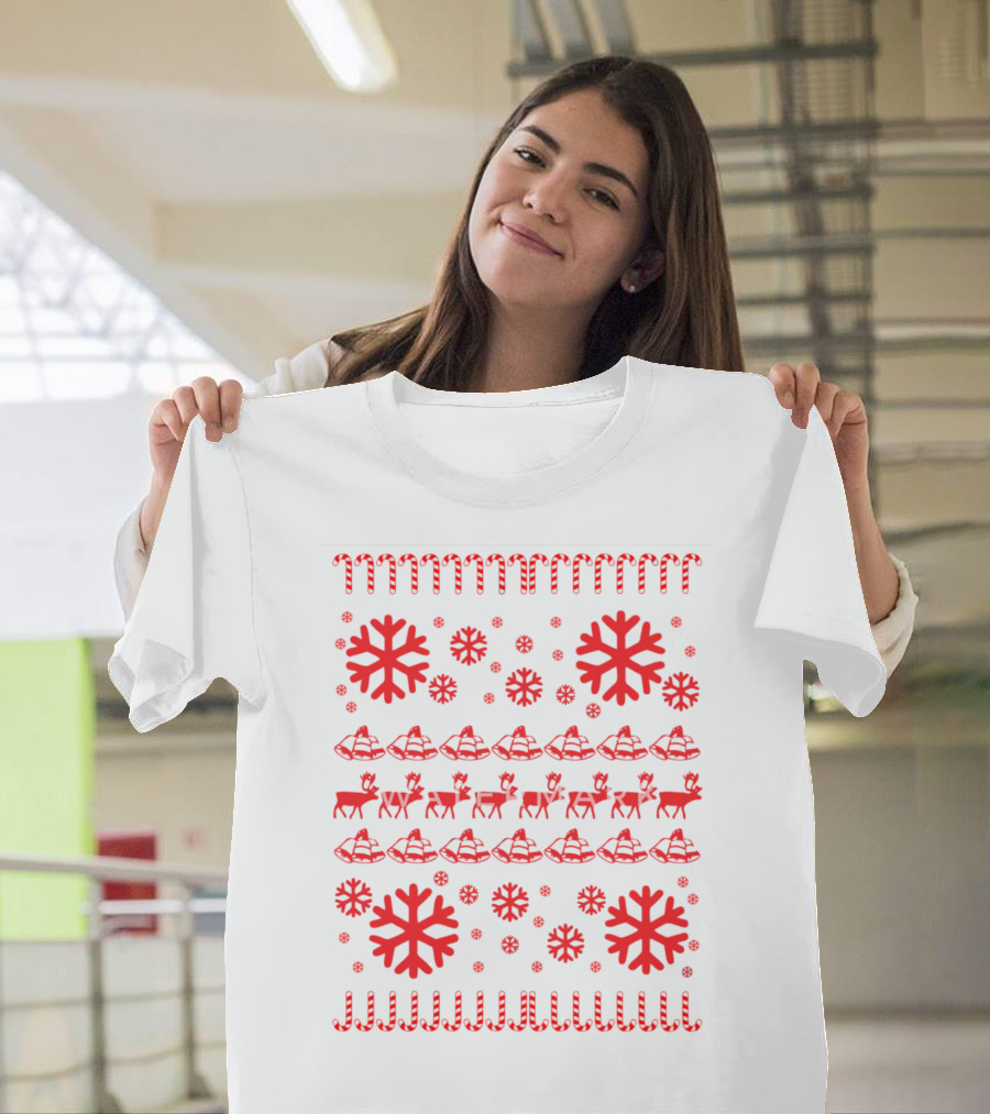 Reindeer And Snowflakes Christmas T-Shirt