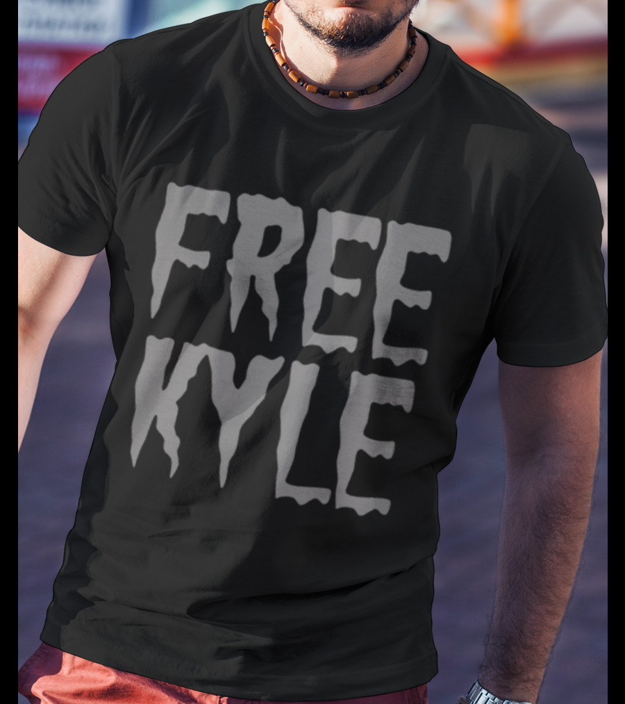 Free Kyle Rittenhouse Free Kyle Rittenhouse T-Shirt
