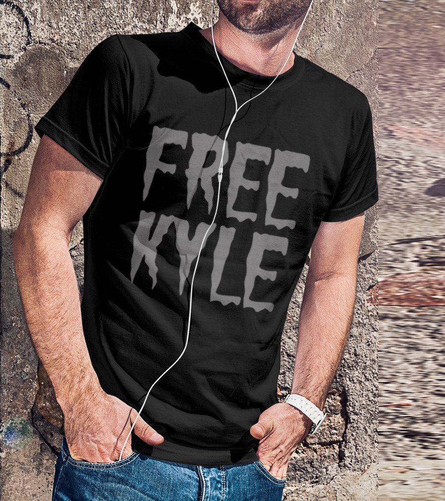 Free Kyle Rittenhouse Free Kyle Rittenhouse T-Shirt