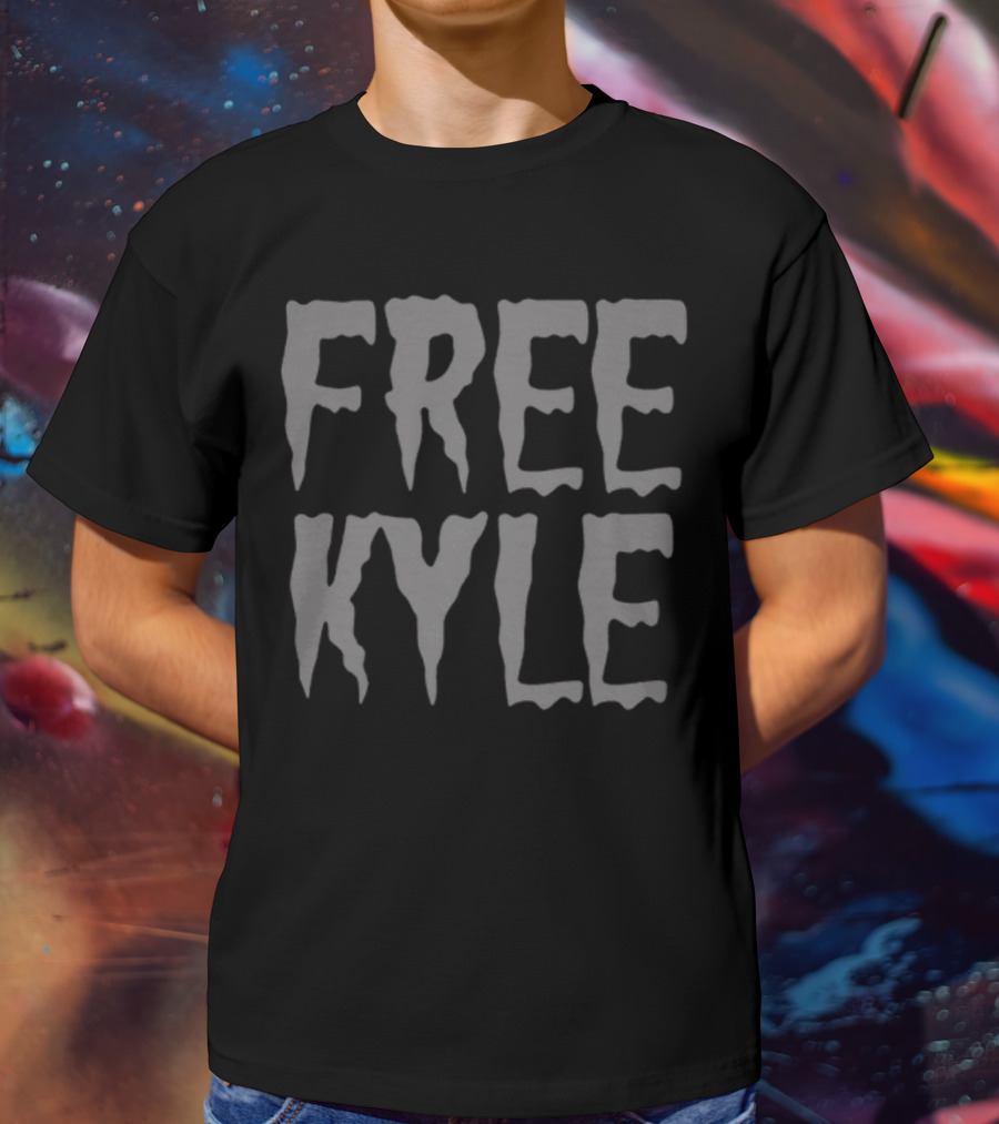 Free Kyle Rittenhouse Free Kyle Rittenhouse T-Shirt