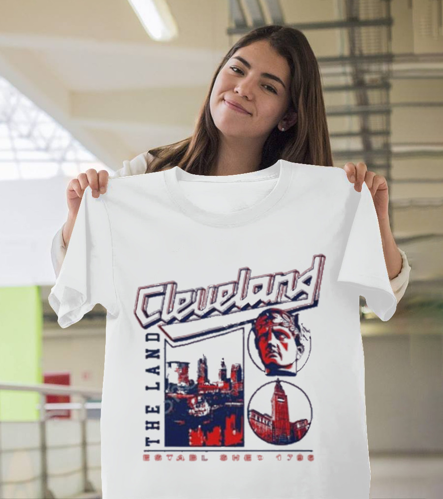 Cleveland The Land Established 1796 Skyline And Monument T-Shirt