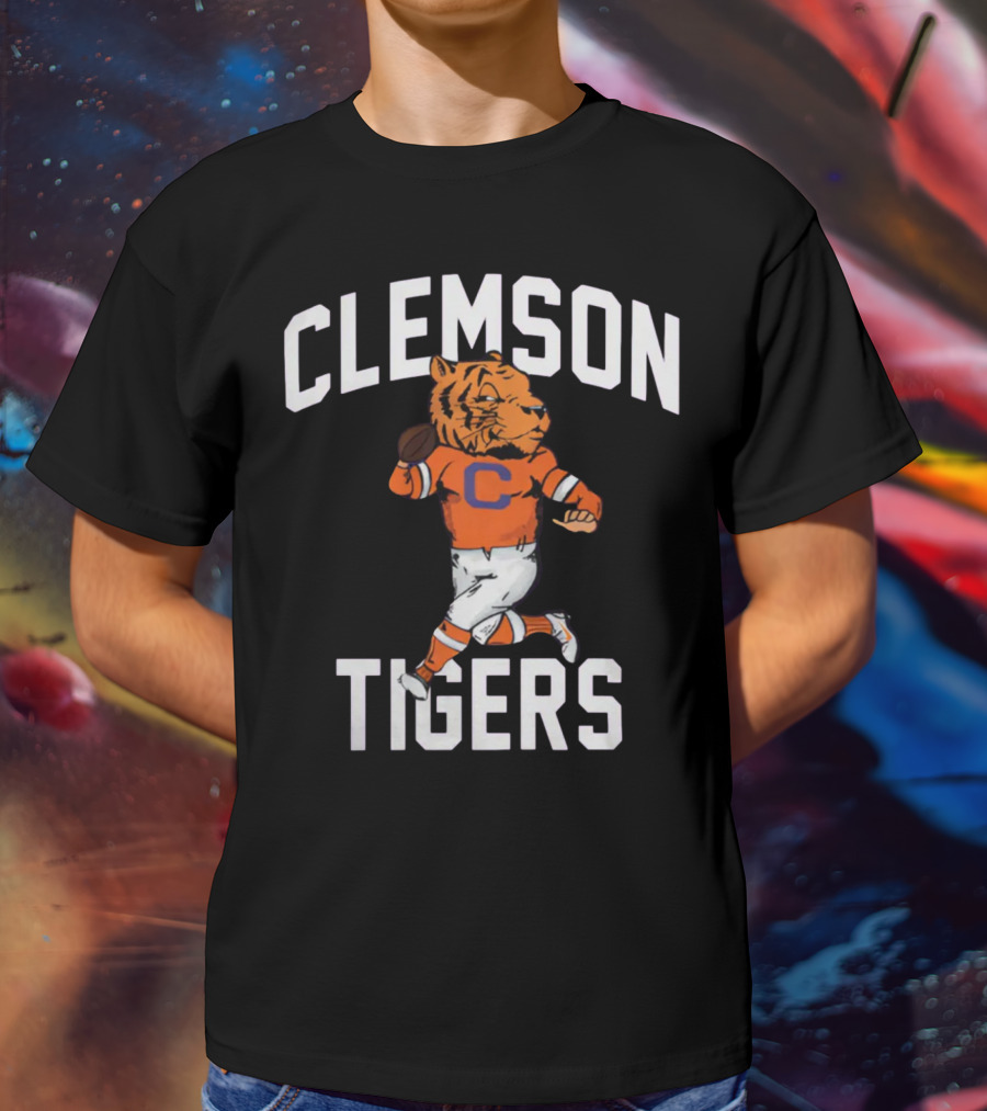 Clemson Tigers Vintage Style Retro Running Mascot T-Shirt