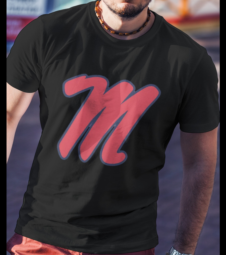 Ole Miss Rebels Legend M T-Shirt