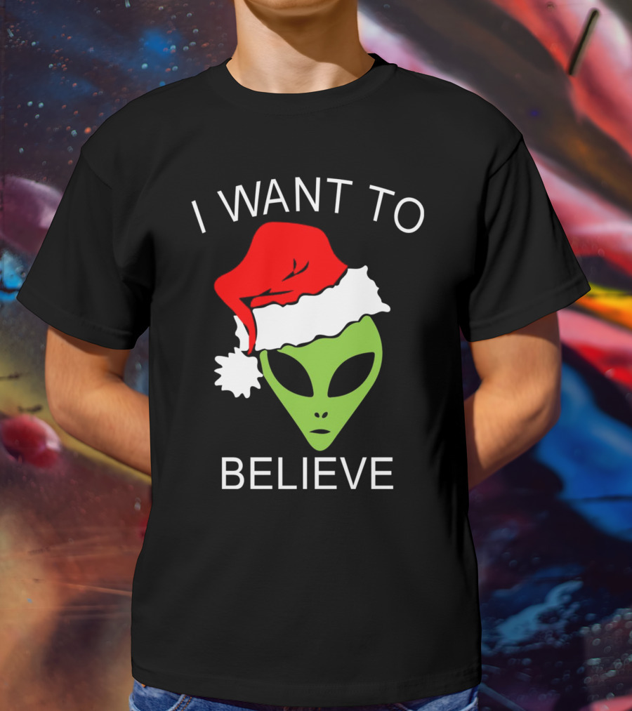 I Want To Believe Alien Santa Hat Christmas T-Shirt