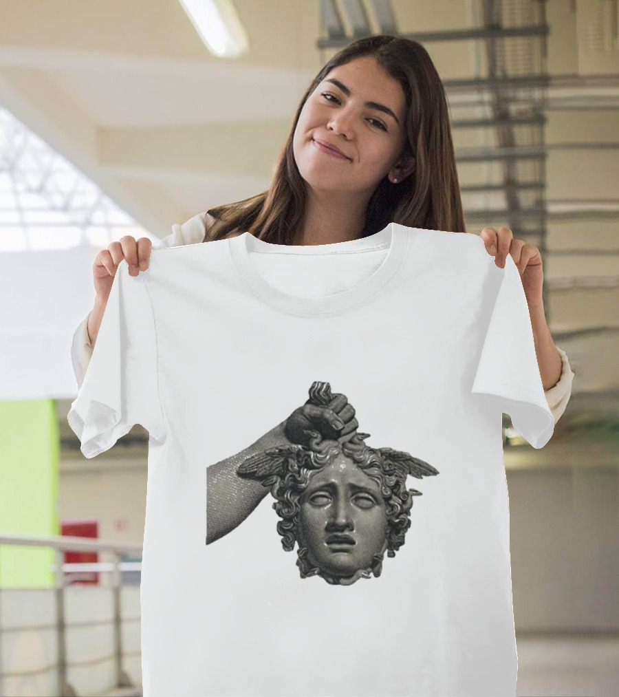 Pekebudha Gorgona Classical Medusa Head T-Shirt