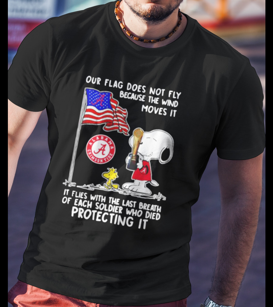 Our Flag Snoopy Alabama Crimson Tide Soldier Protecting T-Shirt