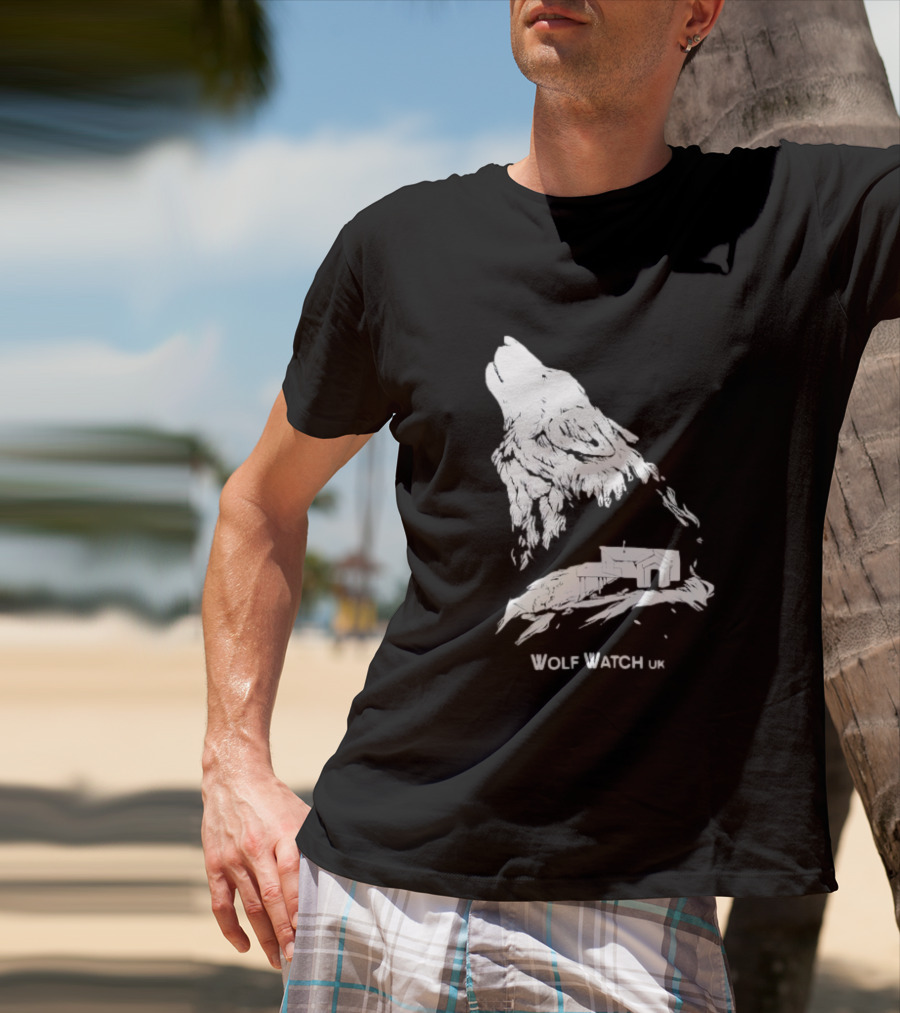 Wolf Watch UK Howling Wolf Nature Scene T-Shirt