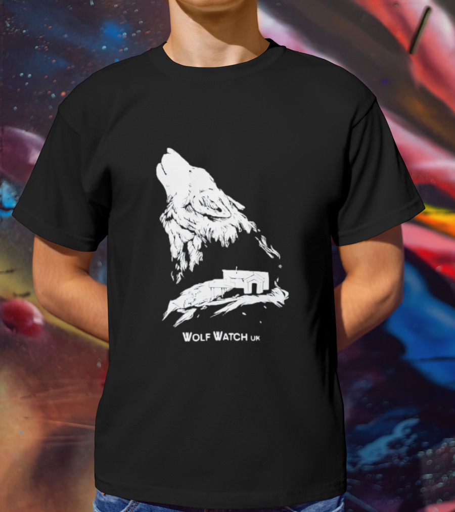 Wolf Watch UK Howling Wolf Nature Scene T-Shirt