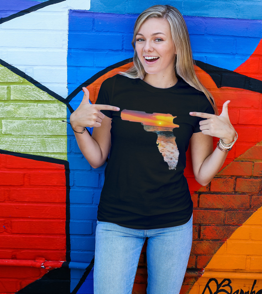 Florida The Gunshine State Gun Map Sunset Beach Scene T-Shirt