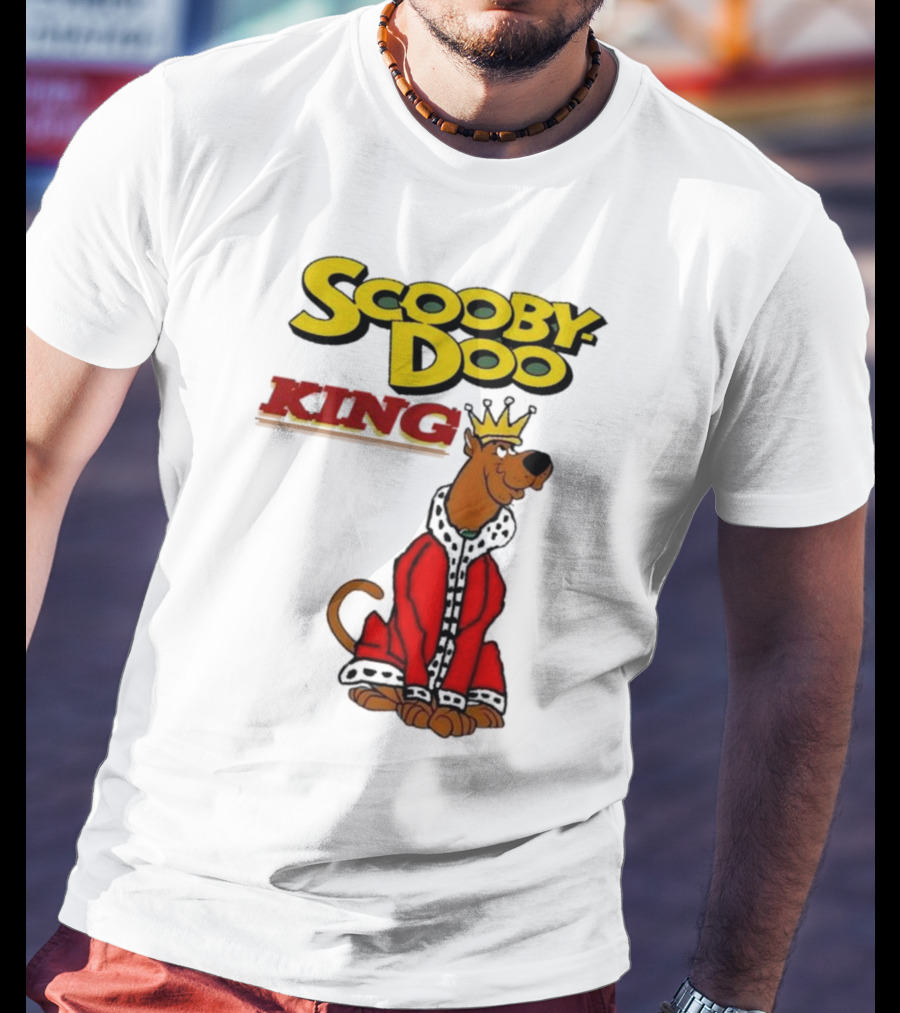 Scooby Doo King Crowned With Royal Red Robe T-Shirt