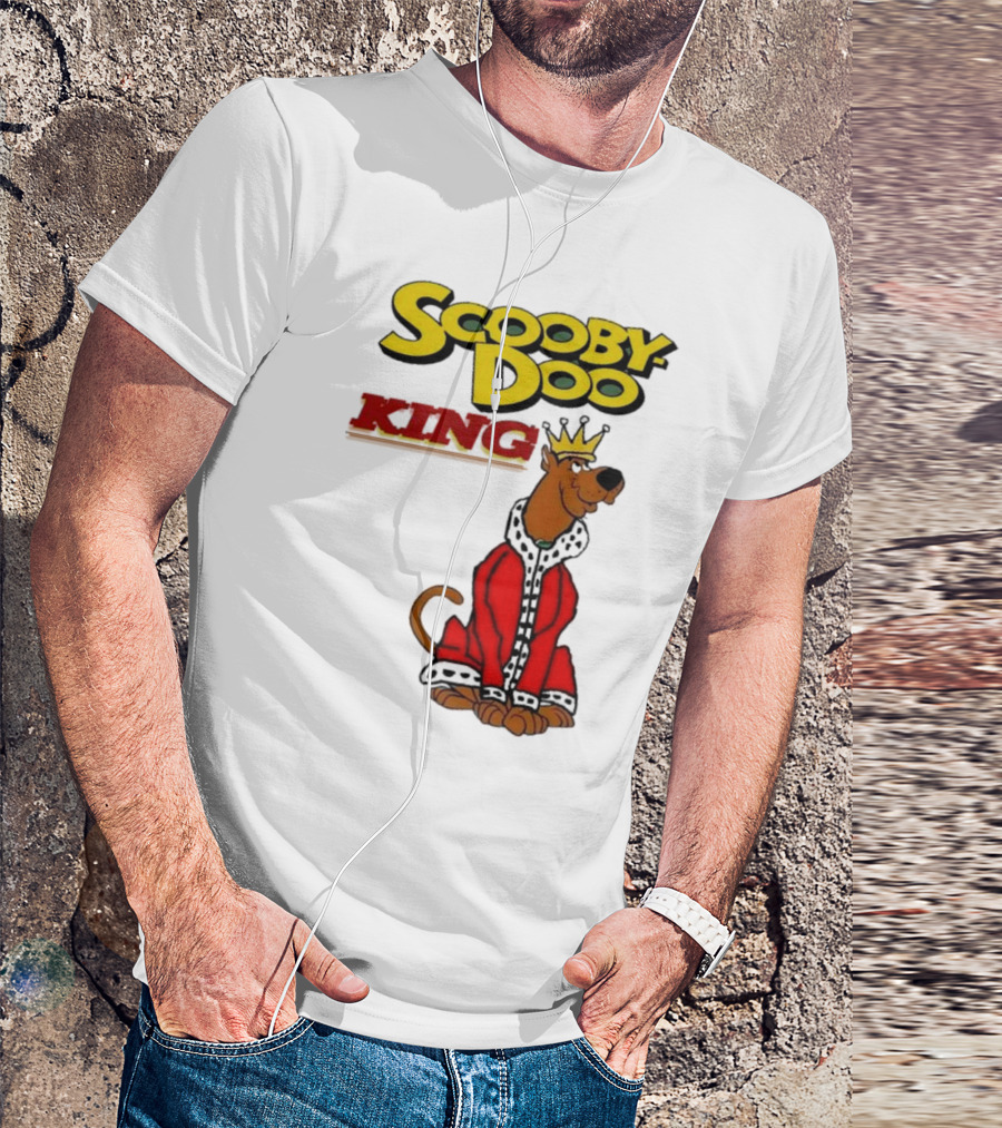 Scooby Doo King Crowned With Royal Red Robe T-Shirt