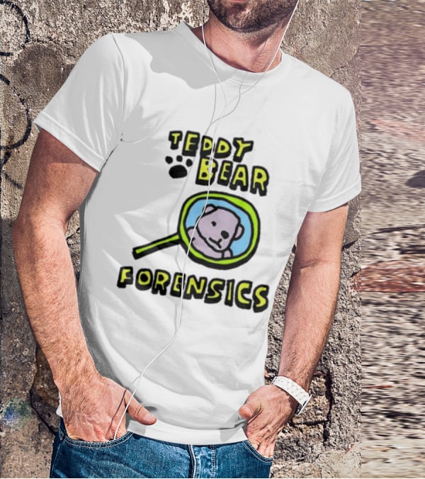 Teddy Bear Forensics Bear With Magnifying Glass T-Shirt