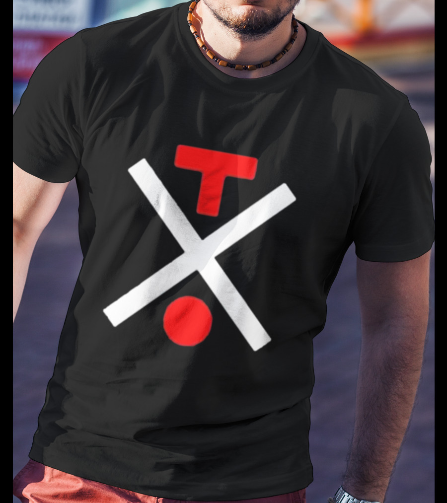 TX Chain Saw Massacre 73 Bundle Iconic T-Shirt