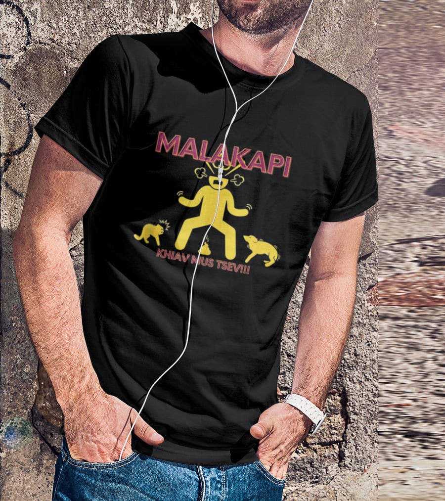 MALAKAPI Khiav Mus Tsev Funny Angry Figure Surrounded By Animals T-Shirt