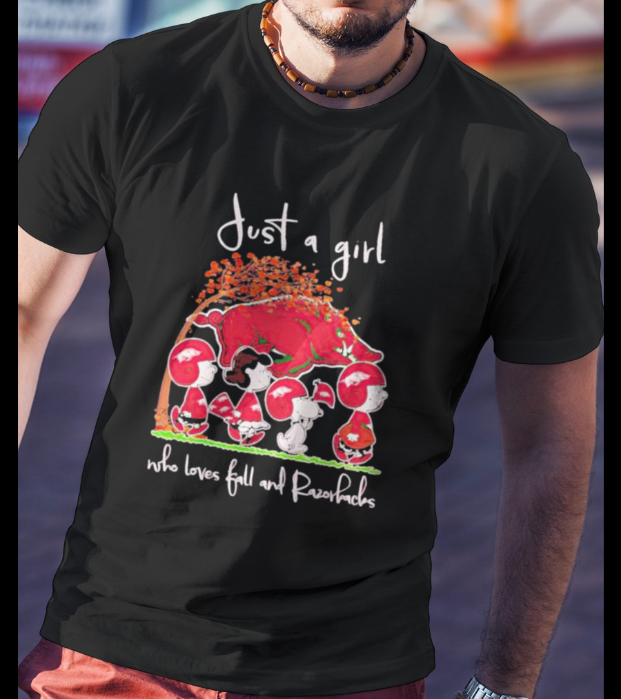 Just A Girl Who Loves Fall And Razorbacks With Peanuts Characters Under Autumn Tree T-Shirt
