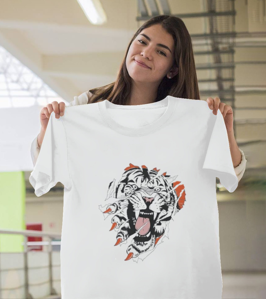 Cin Roar Lion's Fierce Mane And Claws T-Shirt