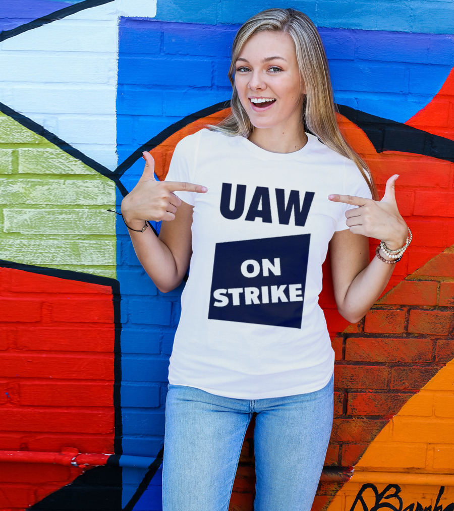 Sara Nelson Uaw On Strike Solidarity Message T-Shirt