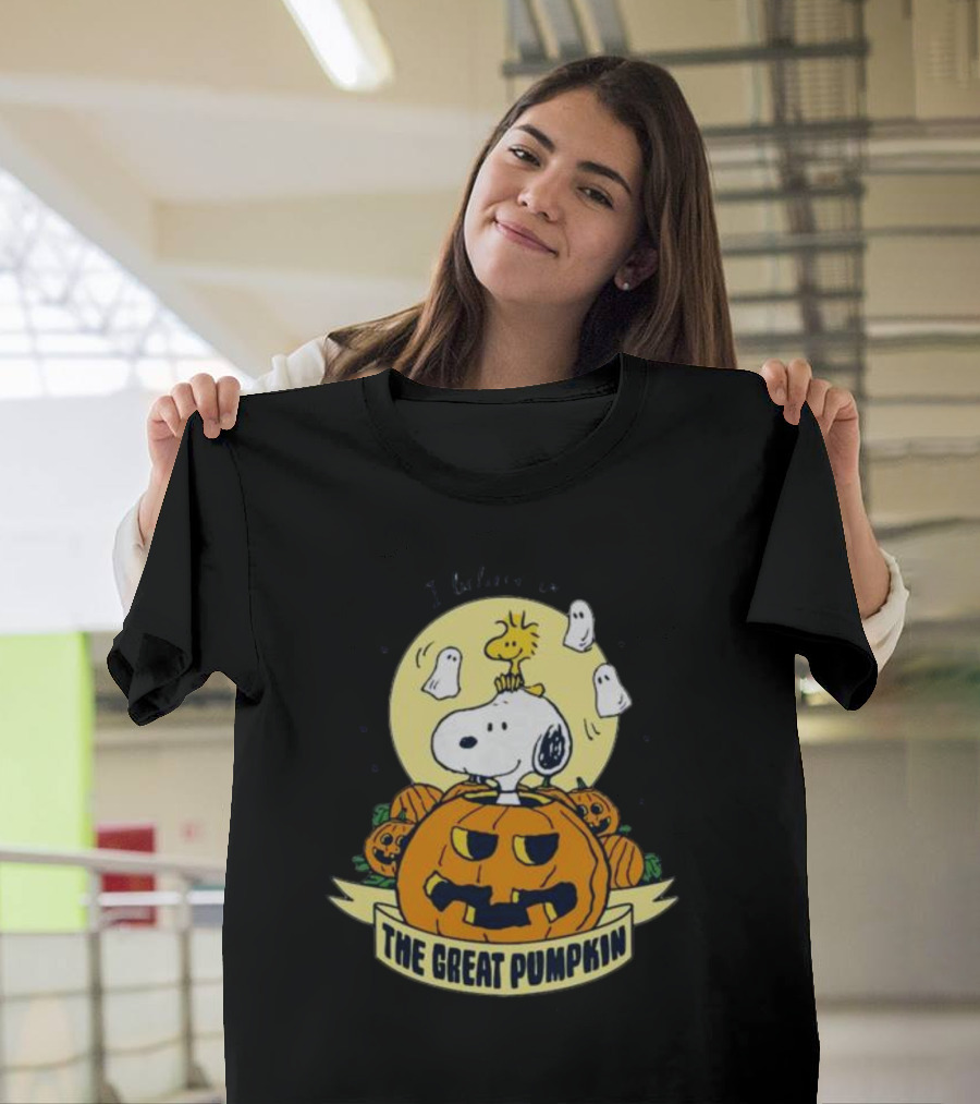 Snoopy And Woodstock I Believe In The Great Pumpkin Halloween Peanuts T-Shirt