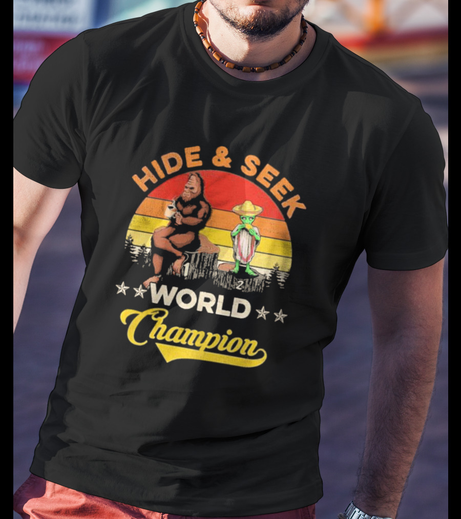 Hide And Seek World Champion Bigfoot Alien Vintage Retro T-Shirt