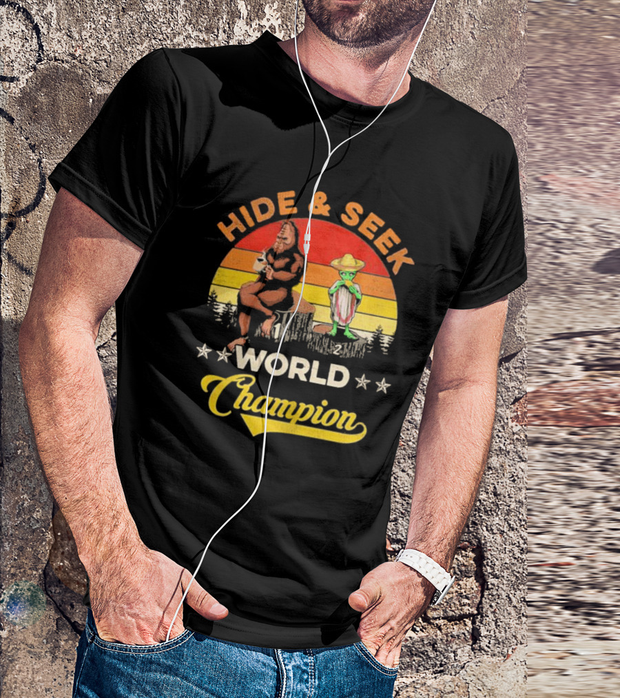 Hide And Seek World Champion Bigfoot Alien Vintage Retro T-Shirt