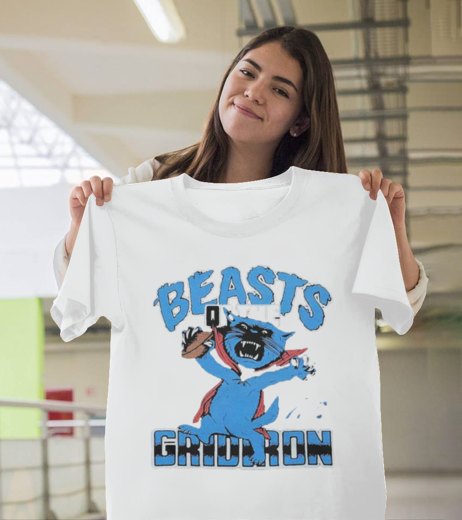Carolina Panthers Beasts Of The Gridiron Football Feline Roaring With Ball T-Shirt