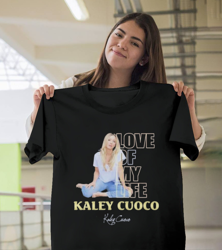Kaley Cuoco Love Of My Life Sitting Casual Jeans Pose T-Shirt