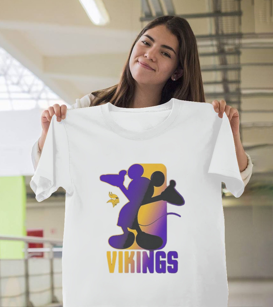 Mickey Mouse Vikings Minnesota Disney Cross Fade T-Shirt