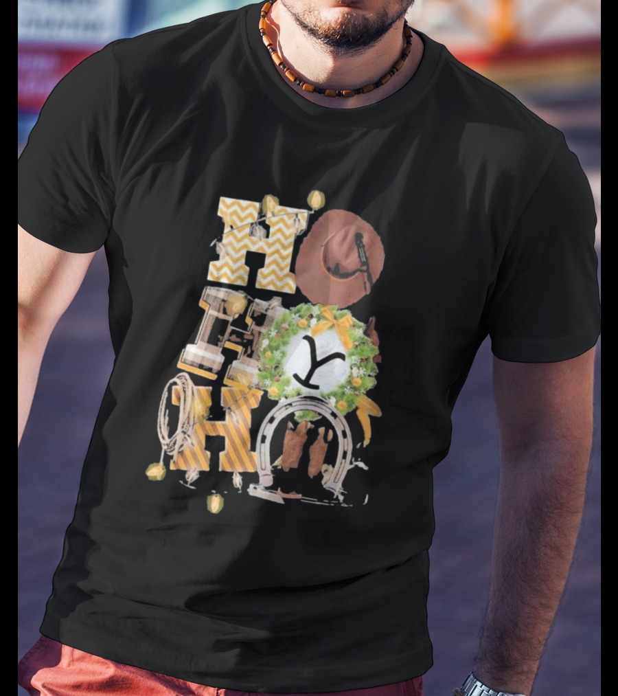 Yellowstone Christmas Hohoho Western Holiday Decor Cowboy Hat Wreath T-Shirt