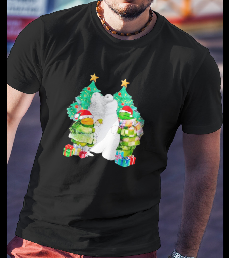 Frog And Toad Christmas Trees Presents Holiday Scene T-Shirt
