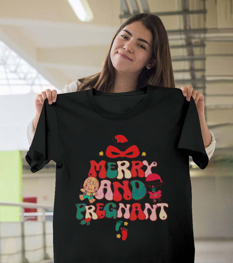 Merry And Pregnant Christmas Tree Baby Reveal With Santa Hat And Gingerbread People T-Shirt
