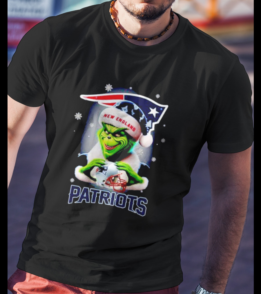 The Grinch Santa New England Patriots Christmas T-Shirt