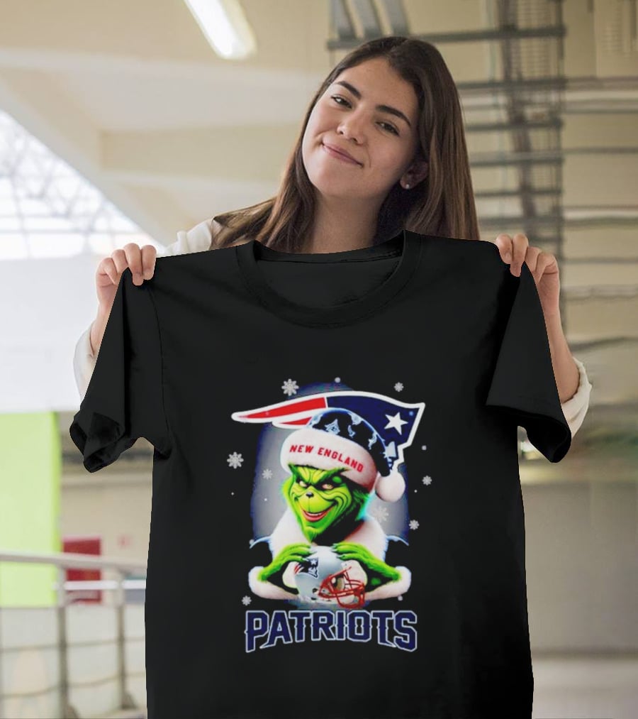 The Grinch Santa New England Patriots Christmas T-Shirt
