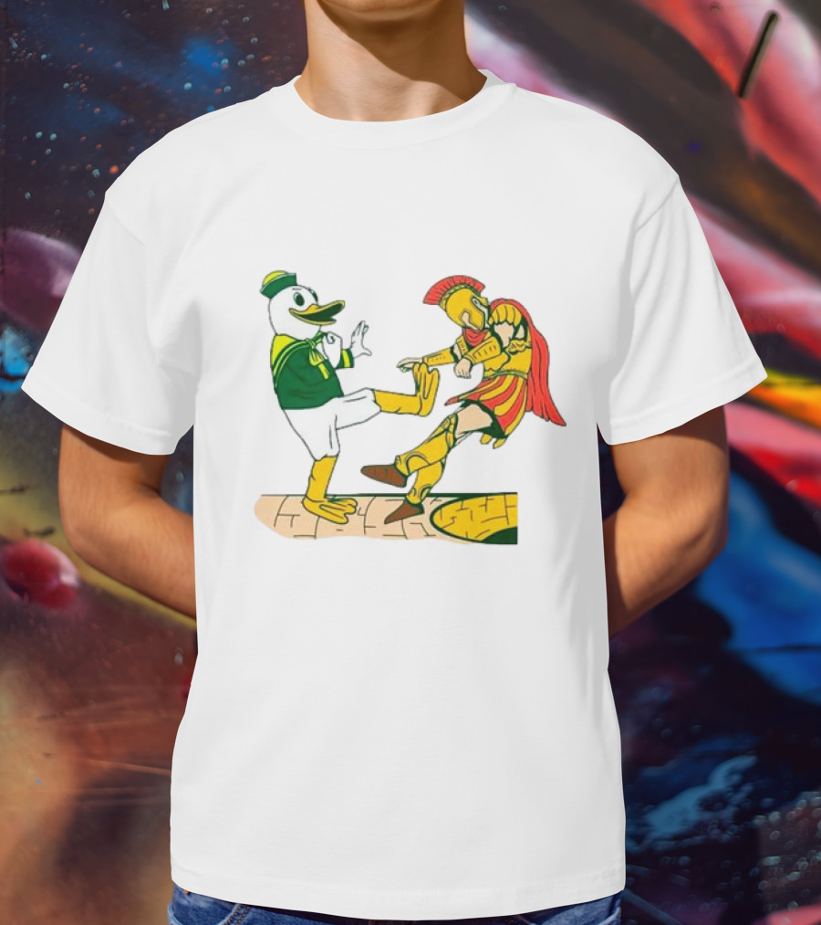 USC Trojans Versus Oregon Ducks Kick Scene T-Shirt