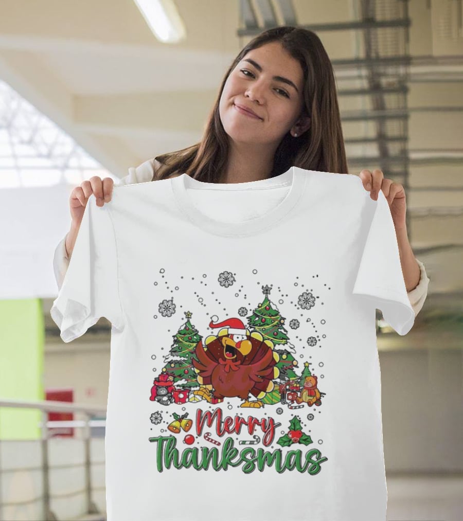 Merry Thanksmas Funny Turkey Santa Hat Christmas Trees T-Shirt