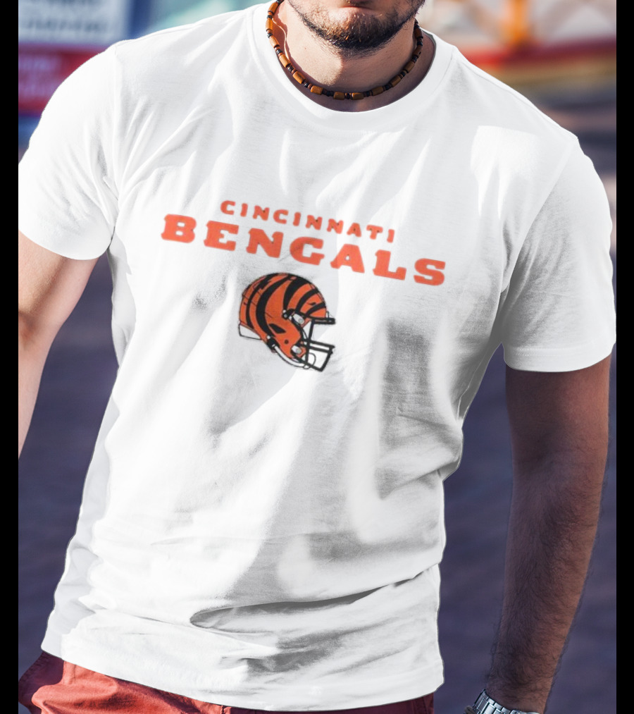 Logan Wilson Cincinnati Bengals 55 Number Helmet T-Shirt