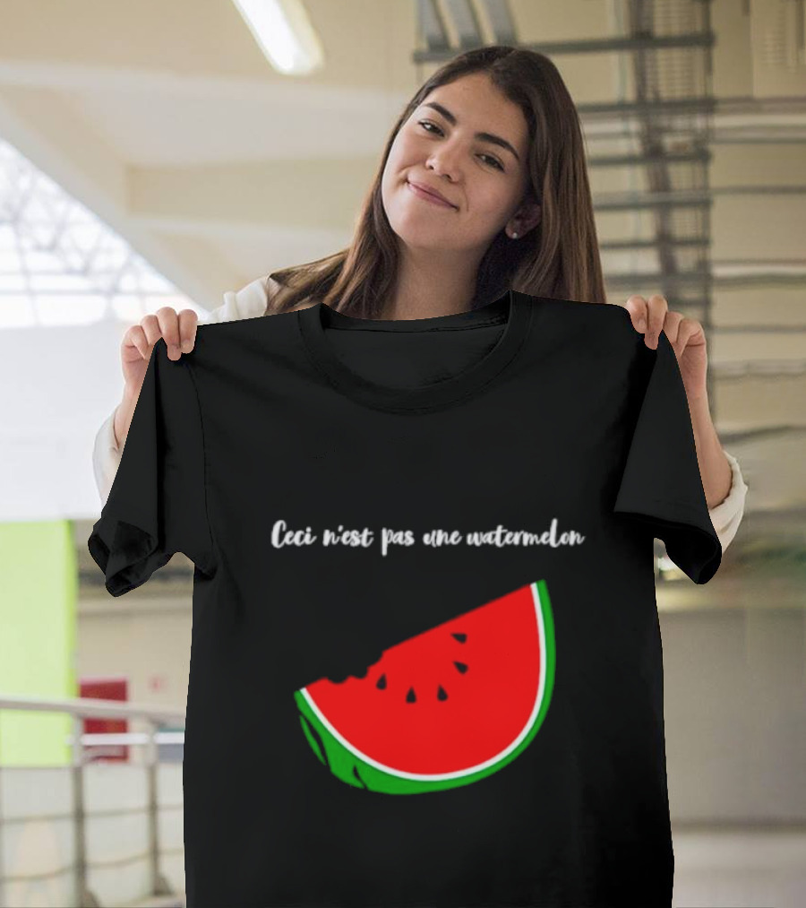 Ceci N’est Pas Une Watermelon Slice Magritte T-Shirt