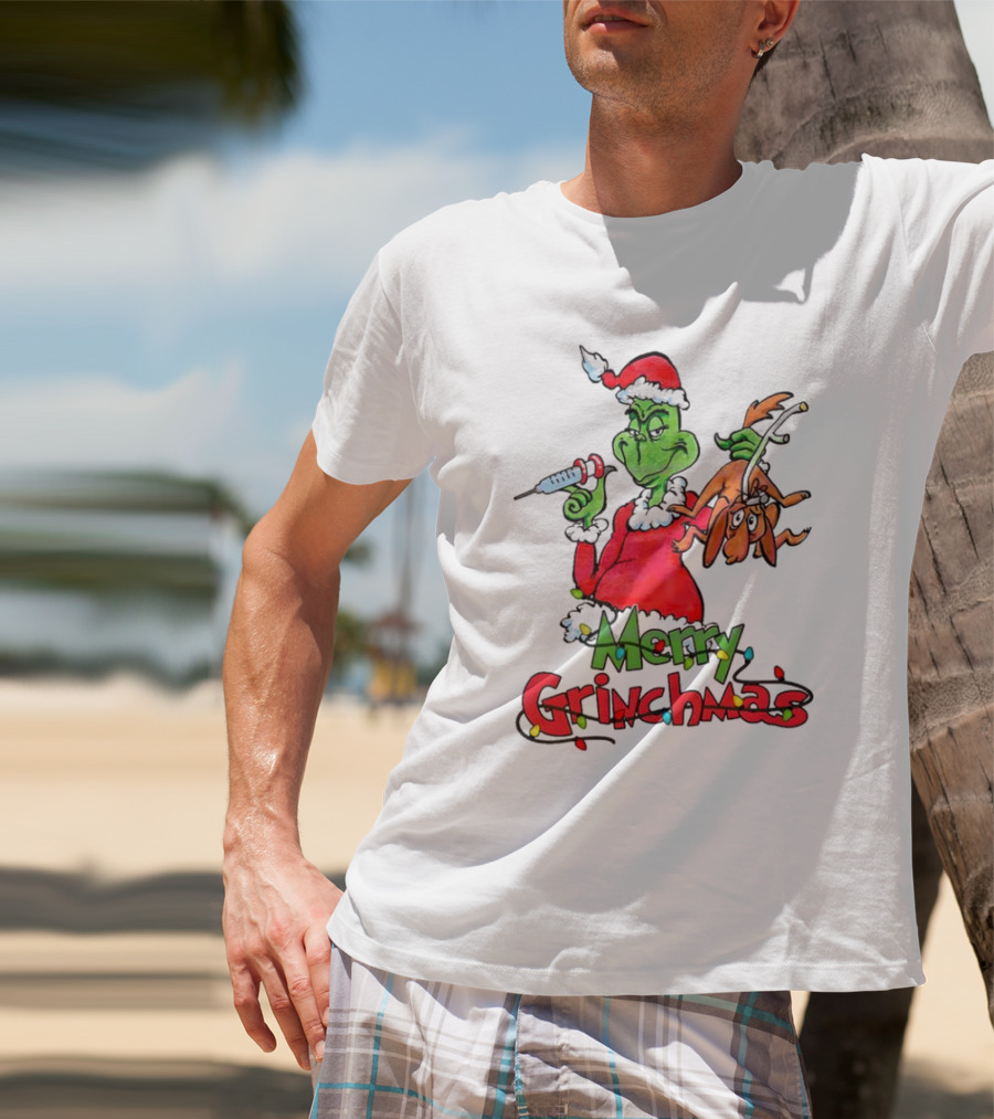 Merry Grinchmas Nurse Christmas Grinch With Syringe And Reindeer Dog T-Shirt