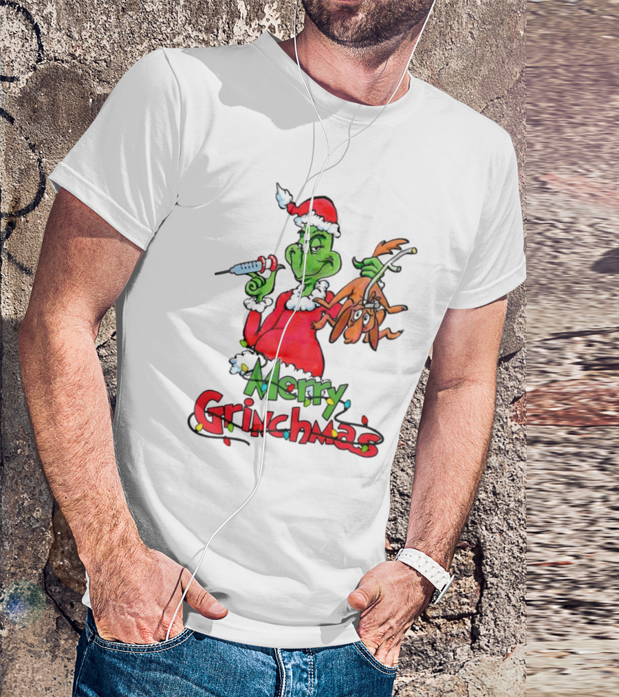 Merry Grinchmas Nurse Christmas Grinch With Syringe And Reindeer Dog T-Shirt