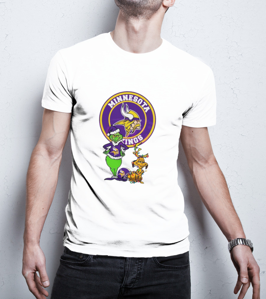 Grinch And Max Minnesota Vikings Christmas Fan Collaboration T-Shirt