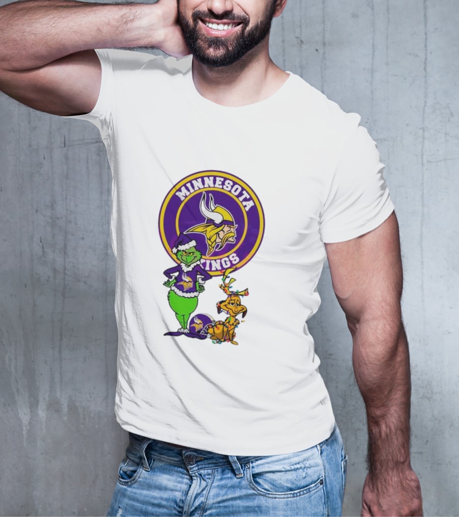 Grinch And Max Minnesota Vikings Christmas Fan Collaboration T-Shirt