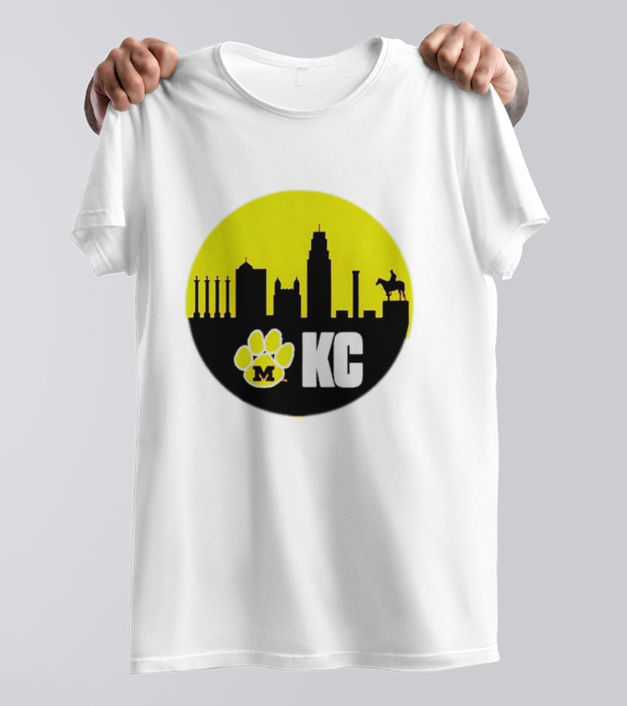 Missouri Tigers Mizzou Kansas City KC Skyline Paw T-Shirt