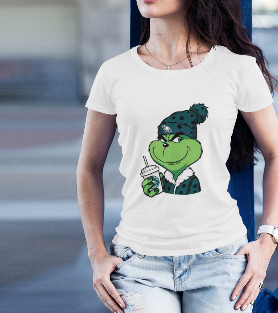 Grinch Holding Cup Wearing Philadelphia Eagles Beanie T-Shirt