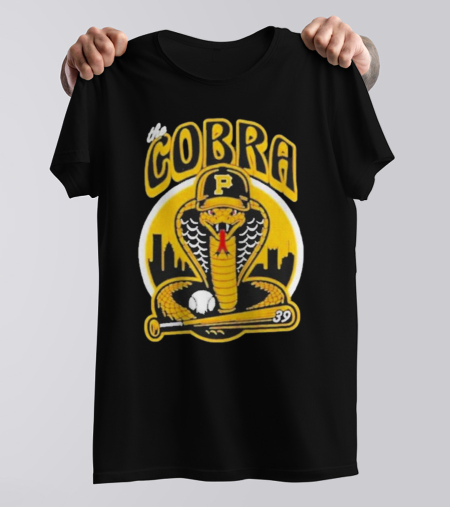 The Cobra Pittsburgh Pirates Baseball Bat City Skyline 39 T-Shirt