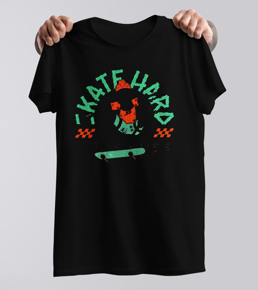 SKATE HARD LIVE FREE Skull Skateboard T-Shirt
