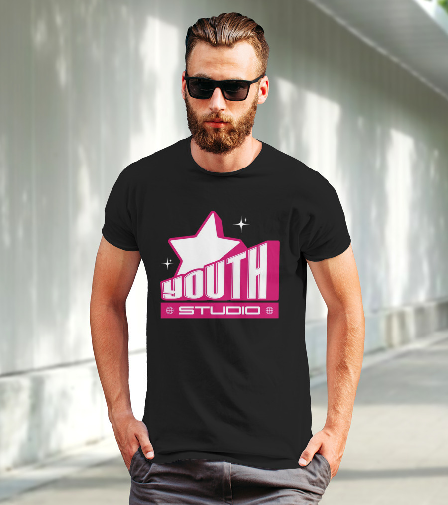Youth Studio Magenta Y2k Streetwear T-Shirt