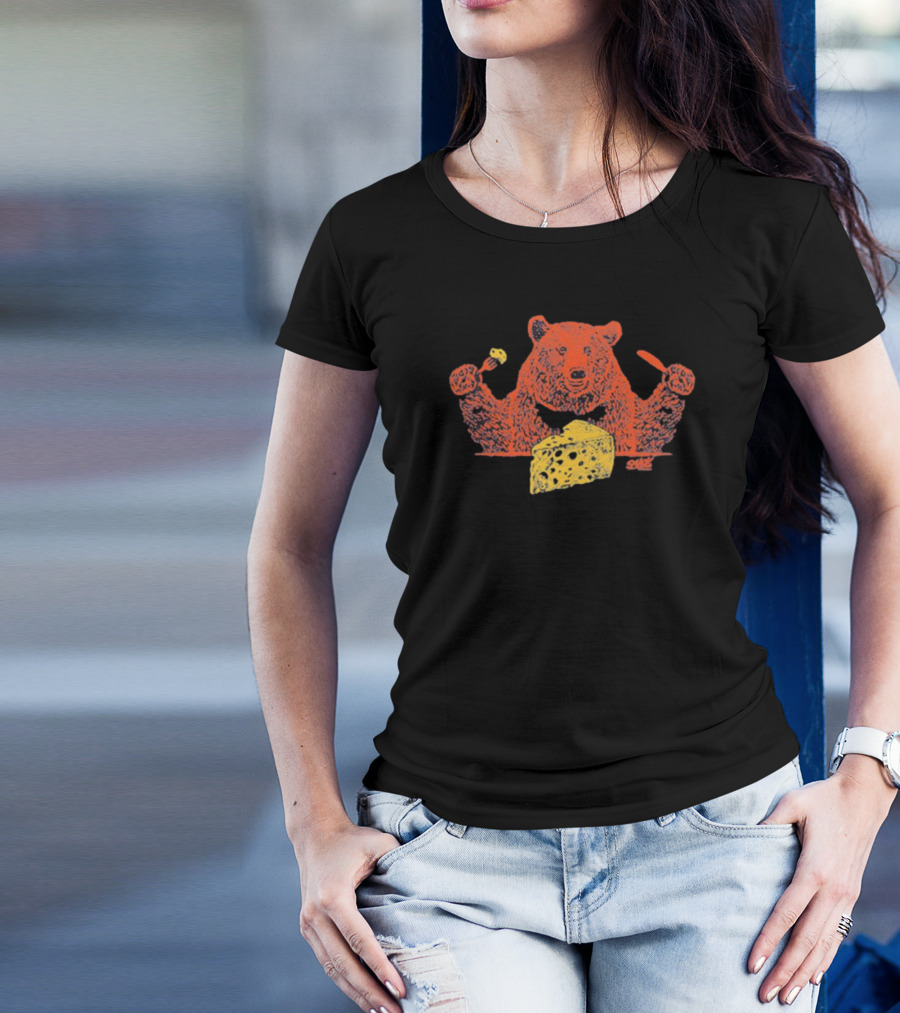 Chicago Bears Let's Eat Cheese Bear Eating Cheese T-Shirt