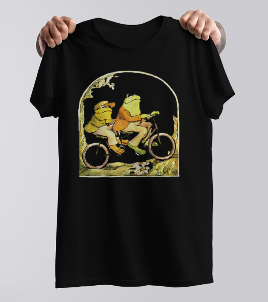 Frog And Toad Riding Tandem Bicycle In Nature Scene T-Shirt