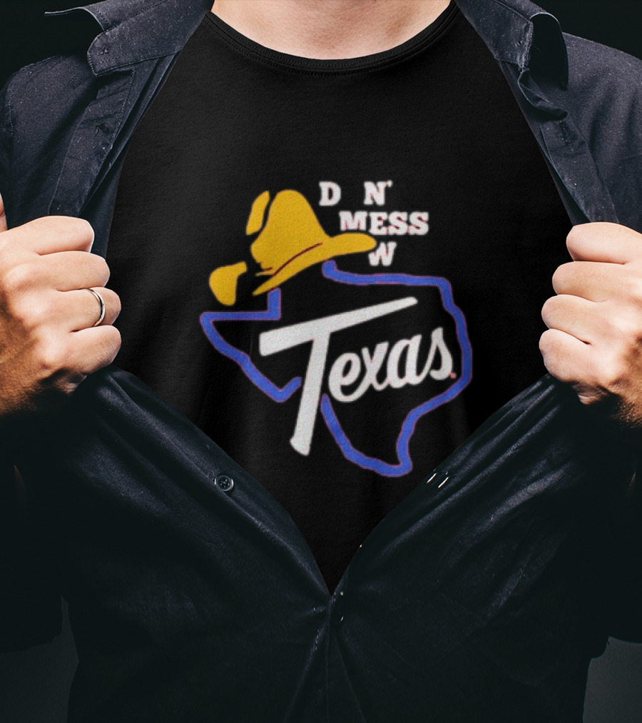 DNW Mess With Texas Cowboy Hat Outline Map T-Shirt
